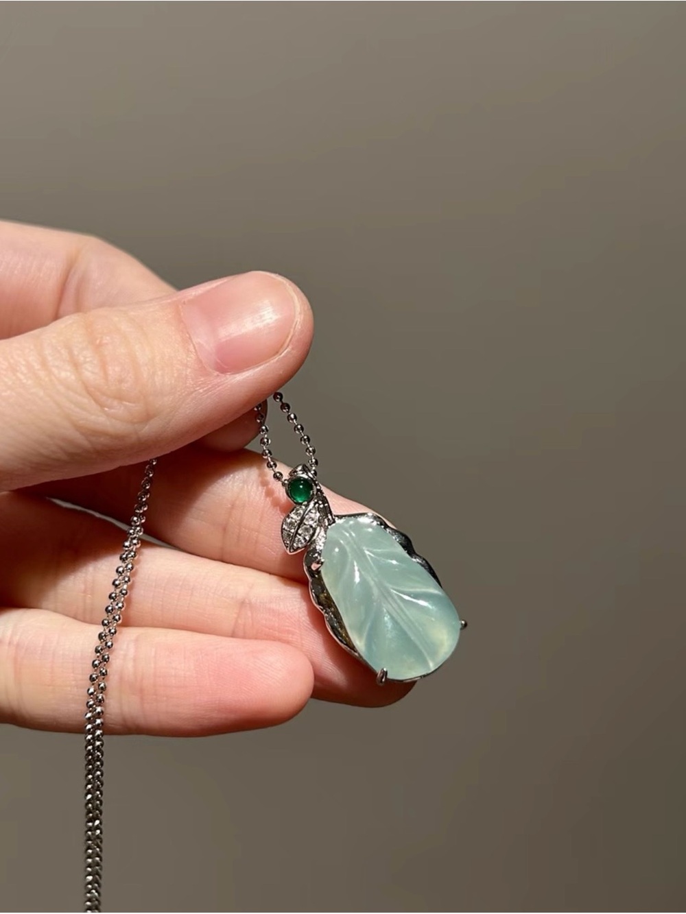 Certified Natural Grade A Jade Carved Leaf Pendant Necklace Beaded Chain New